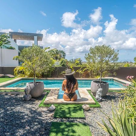 Lama Y Solo Unique Private Room Walking Distance To The Beach Palm Beach Buitenkant foto